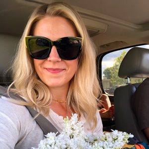 Meet your Posher, Amy